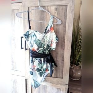 NWT Women's Tropical One Piece Swimsuit Size XXL